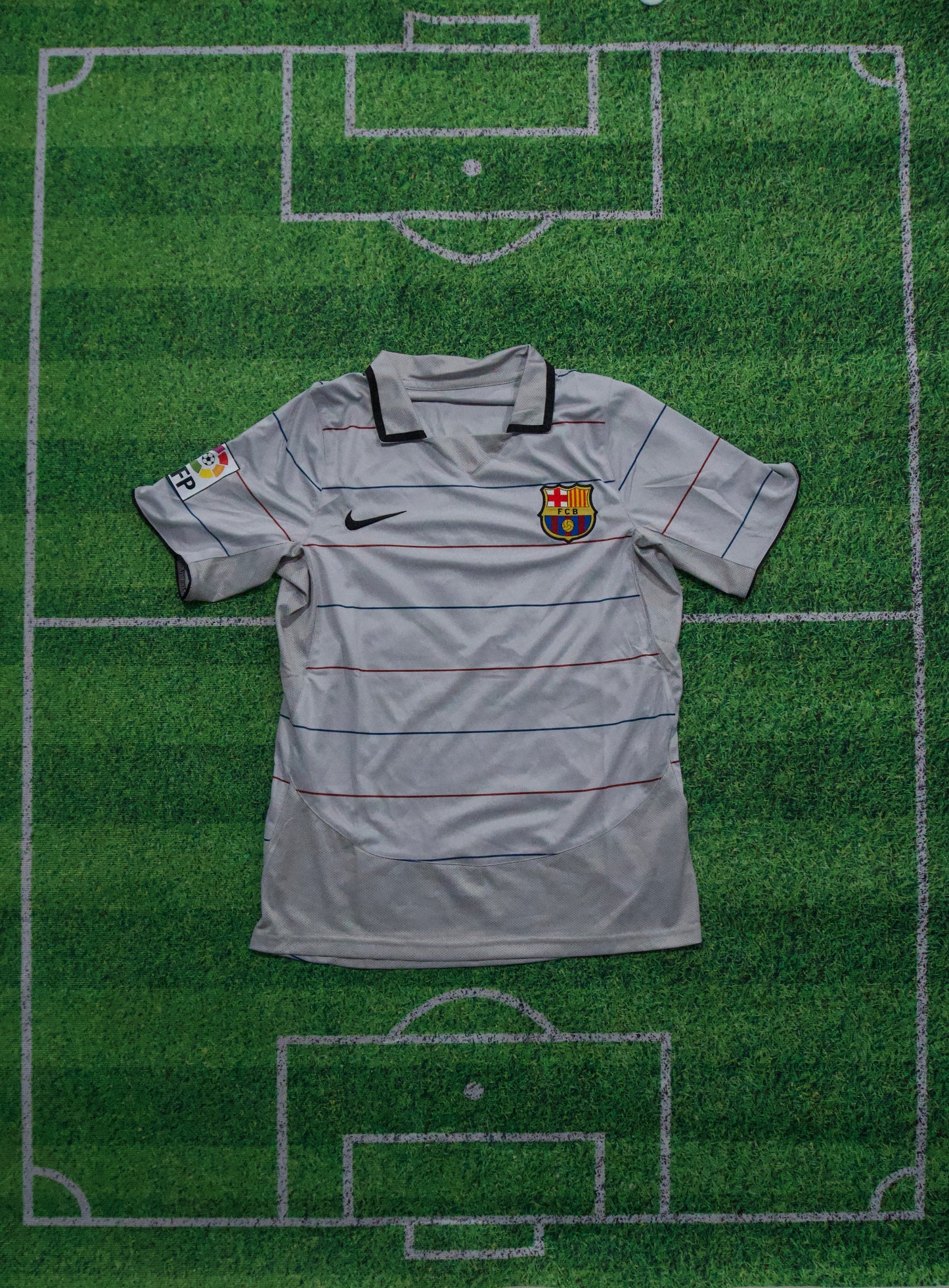 04/05 Ronaldinho Barcelona Third Jersey